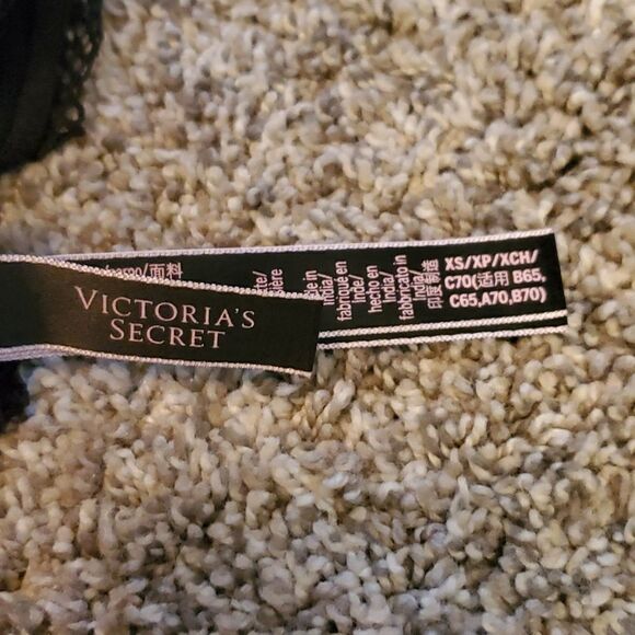 BRAND NEW VS bralette - Picture 5 of 5